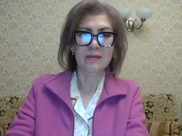 ElegantLady00 live cam preview