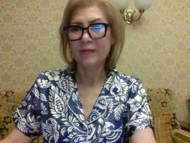 Elegant00Lady