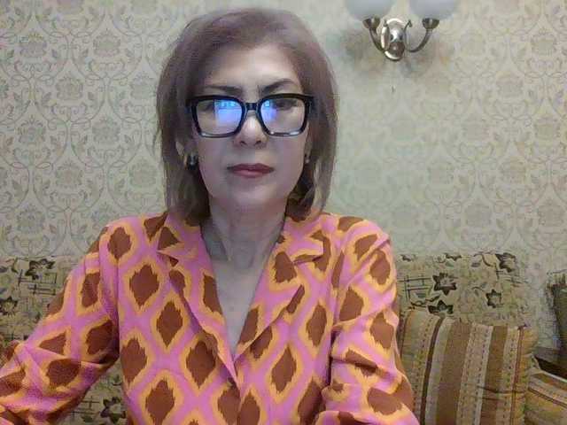Elegant00Lady