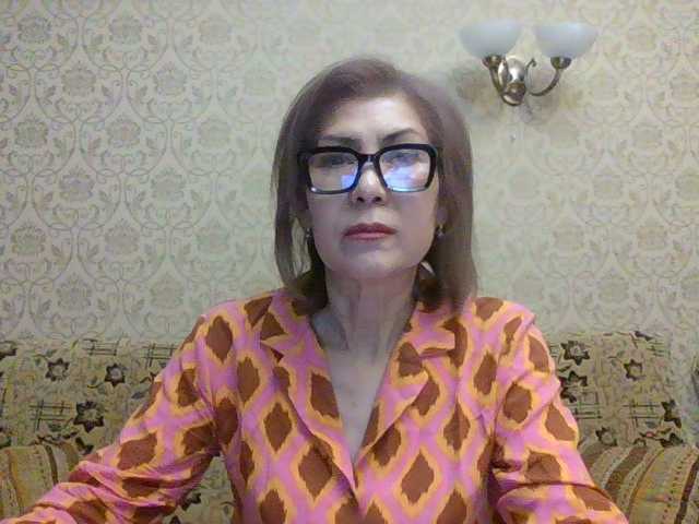 Elegant00Lady