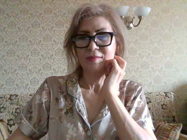 Elegant00Lady live cam on BongaCams