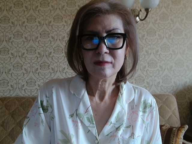 Elegant00Lady