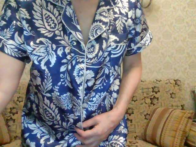 ElegantLady00 live cam preview