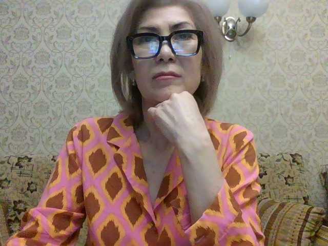 Elegant00Lady