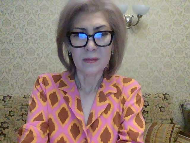 Elegant00Lady