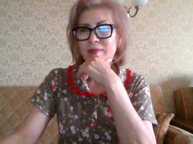 Elegant00Lady