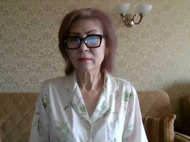 Elegant00Lady's BongaCams show and profile