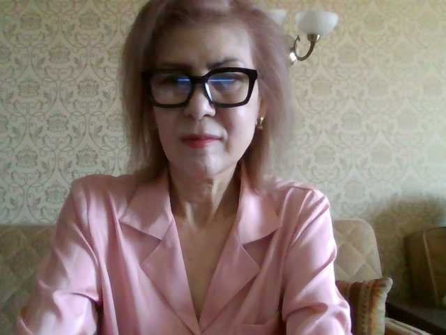 Elegant00Lady