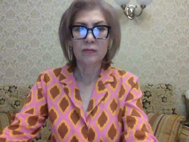 Elegant00Lady
