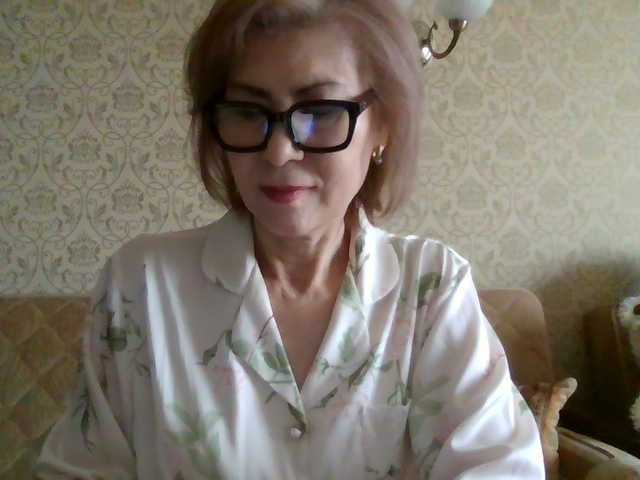 Elegant00Lady