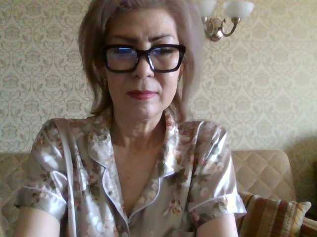 Elegant00Lady live cam on BongaCams