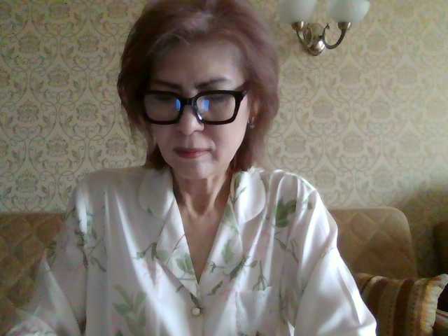 Elegant00Lady's BongaCams show and profile