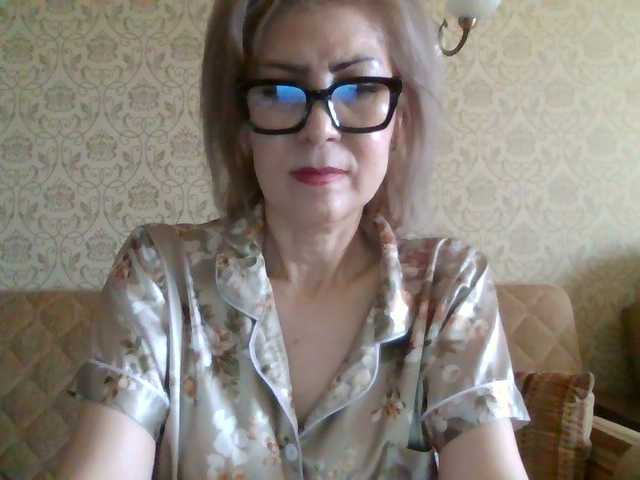 Elegant00Lady live cam on UnifiedCams