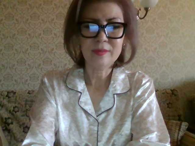 ElegantLady00 live cam preview
