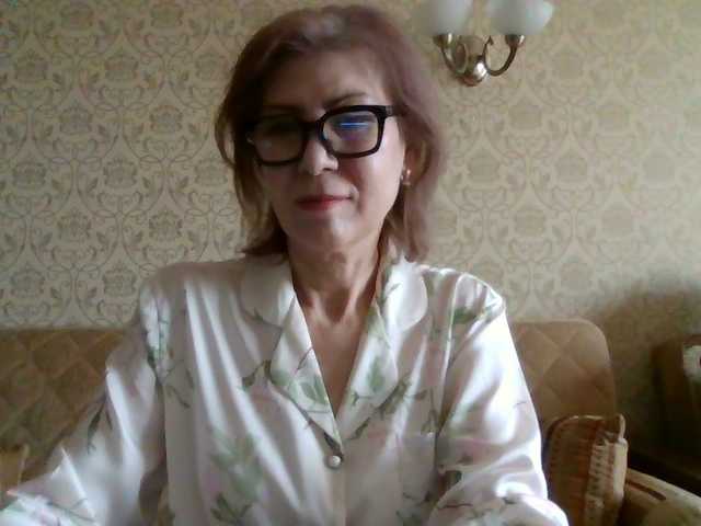 Elegant00Lady's BongaCams show and profile