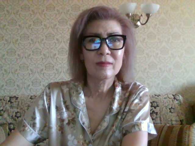 Elegant00Lady live cam on BongaCams