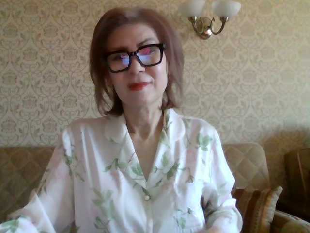 Elegant00Lady's BongaCams show and profile