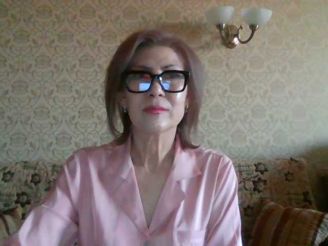 Elegant00Lady live cam on BongaCams