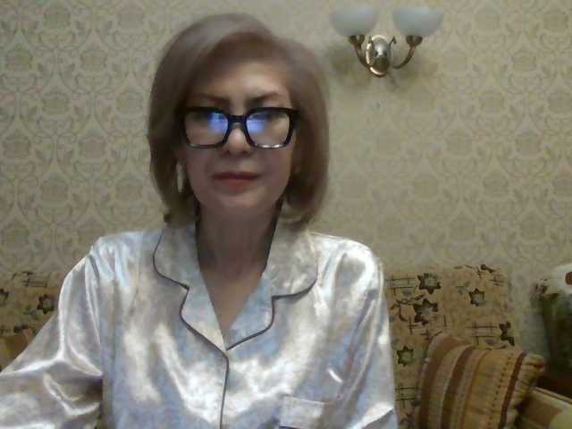 ElegantLady00 live cam on BongaCams