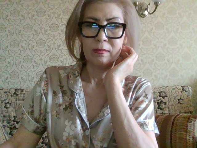 Elegant00Lady live cam on BongaCams