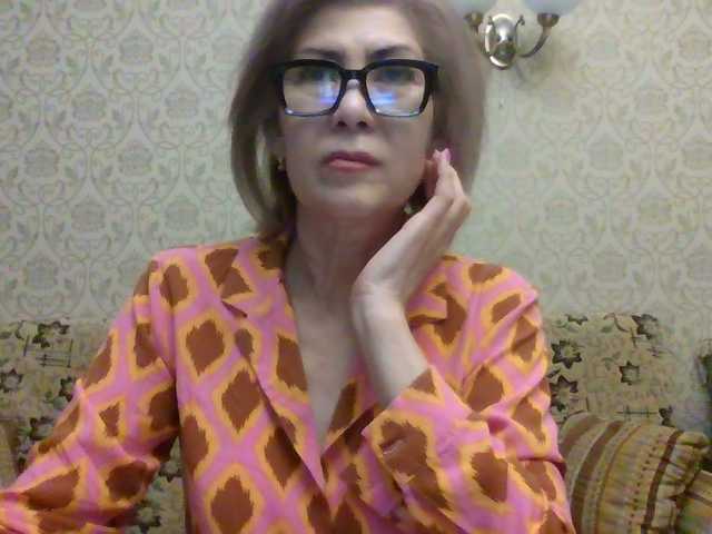Elegant00Lady