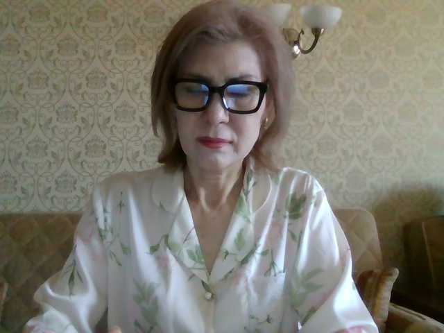 Elegant00Lady