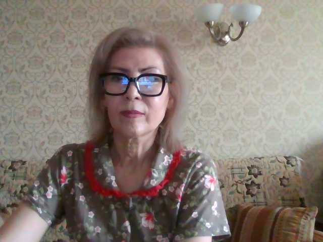 Elegant00Lady