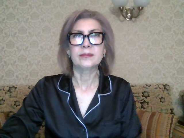 ElegantLady00 live cam preview