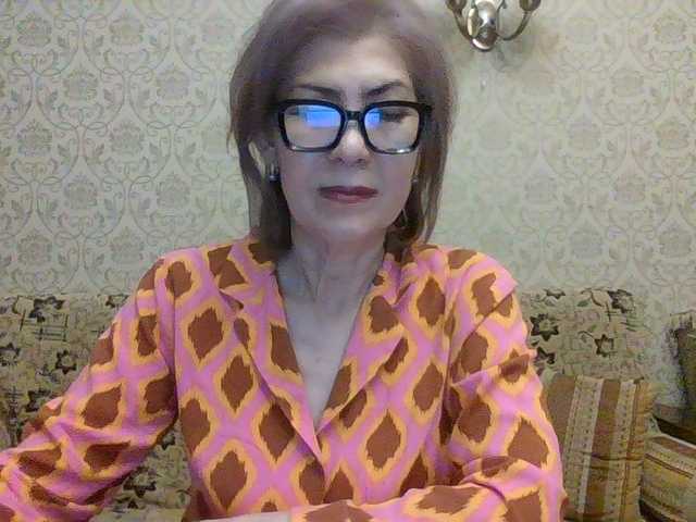 Elegant00Lady