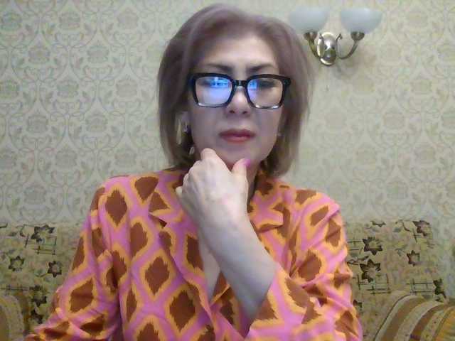 Elegant00Lady live cam on BongaCams