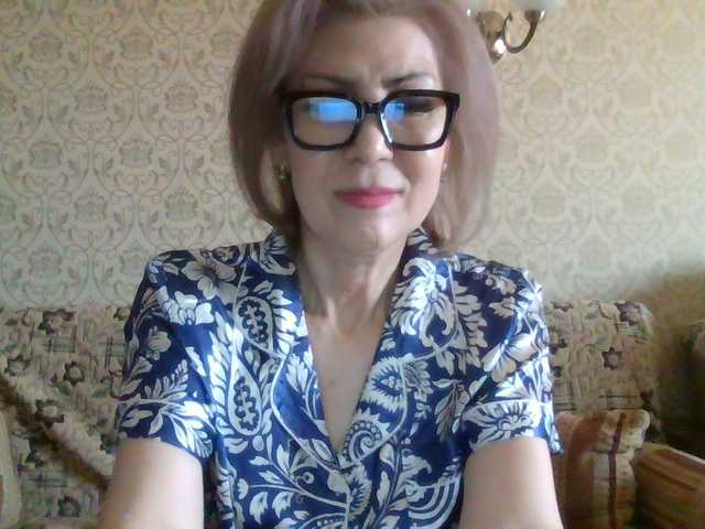 Elegant00Lady live cam on BongaCams