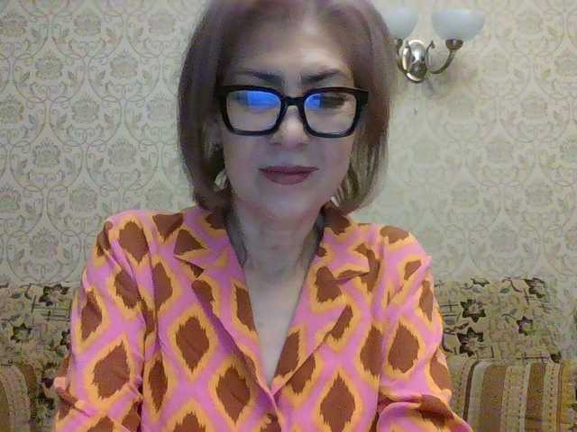 Elegant00Lady live cam on BongaCams