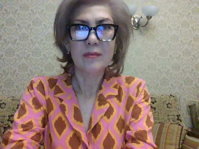 Elegant00Lady live cam on BongaCams