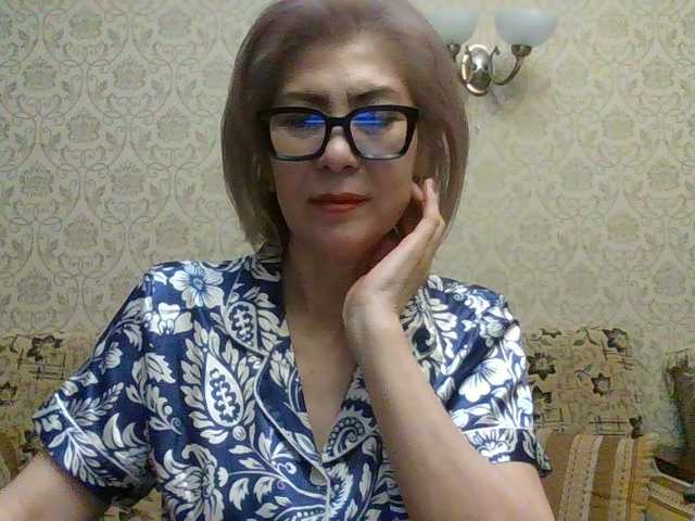 Elegant00Lady