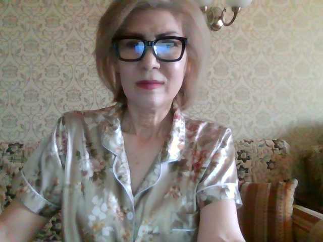 Elegant00Lady live cam on BongaCams