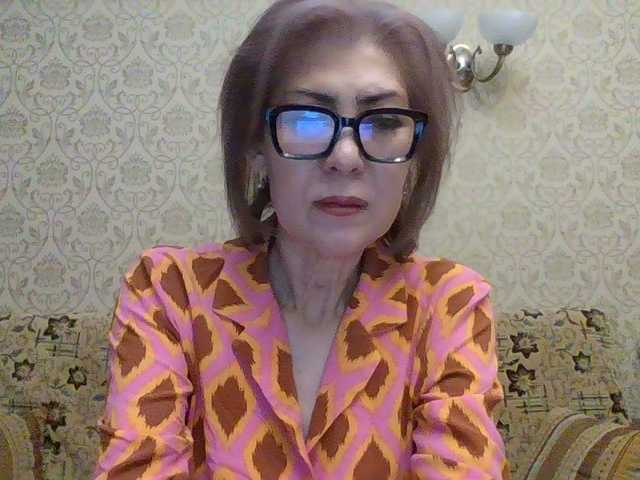 Elegant00Lady