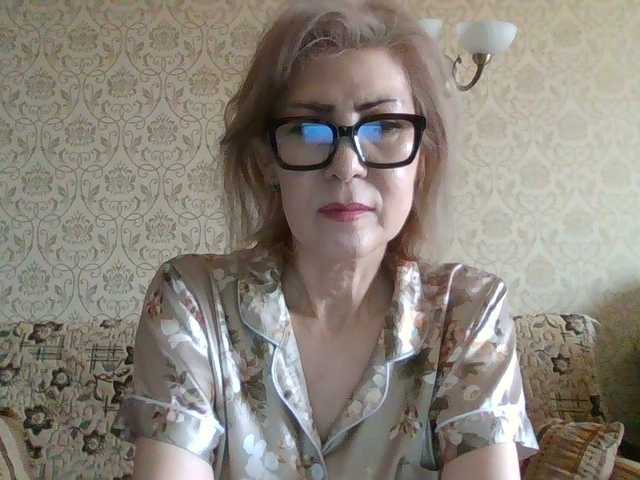 Elegant00Lady