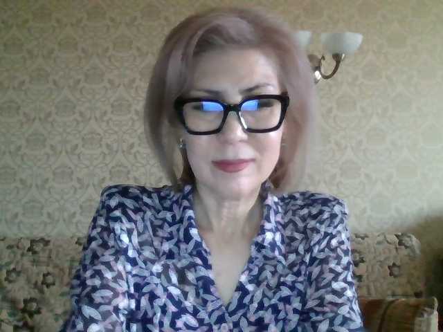 Elegant00Lady live cam on BongaCams