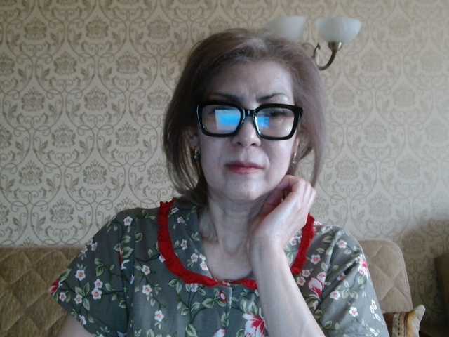 Elegant00Lady