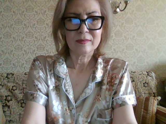 Elegant00Lady