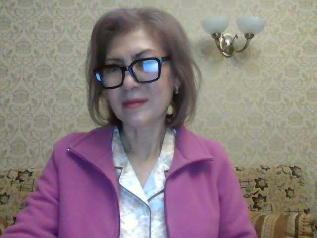 ElegantLady00 live cam preview