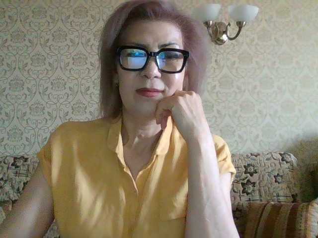 Elegant00Lady live cam on BongaCams