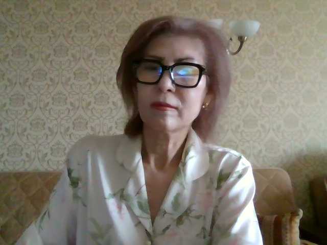 Elegant00Lady's BongaCams show and profile