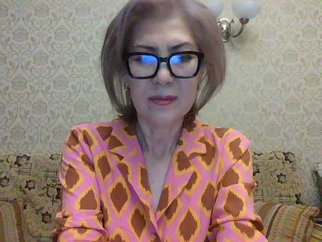 Elegant00Lady