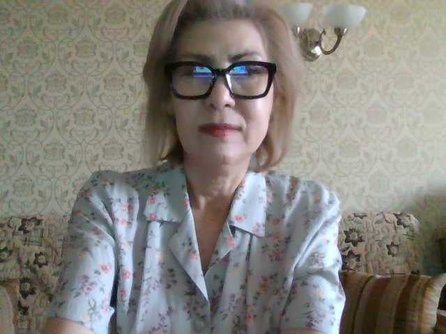 Elegant00Lady