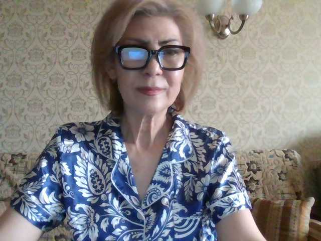 Elegant00Lady live cam on BongaCams