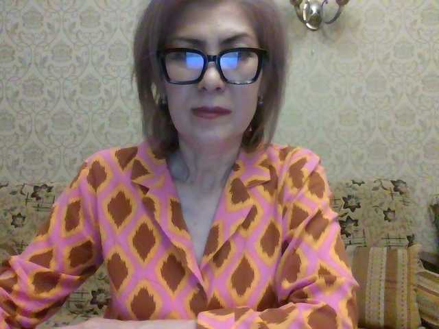 Elegant00Lady