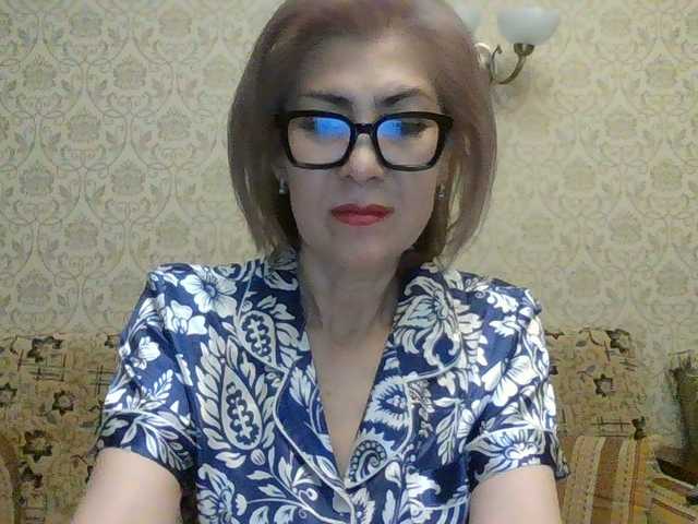 Elegant00Lady