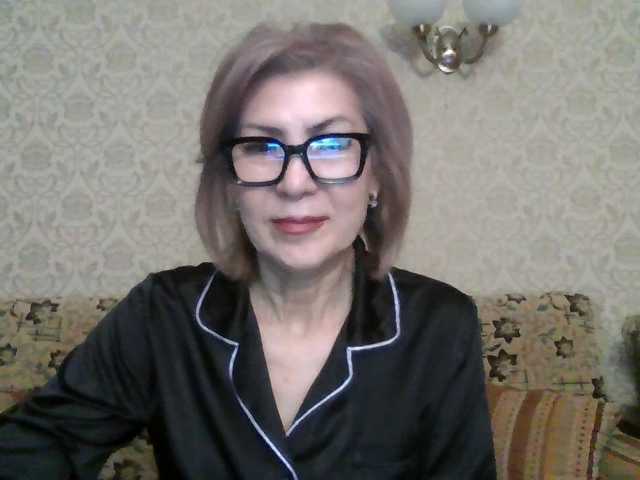 Elegant00Lady live cam on BongaCams