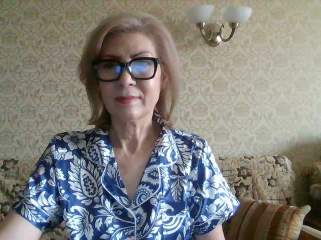 Elegant00Lady live cam on BongaCams